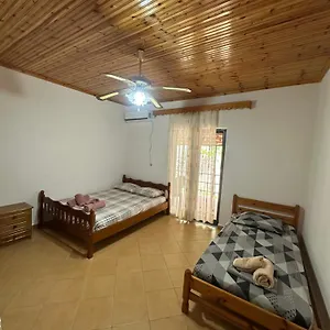 Romeo's 2 Piqeras